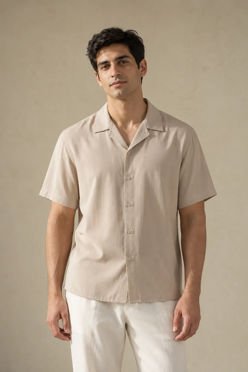 Sand short-sleeved resort shirt with a camp collar