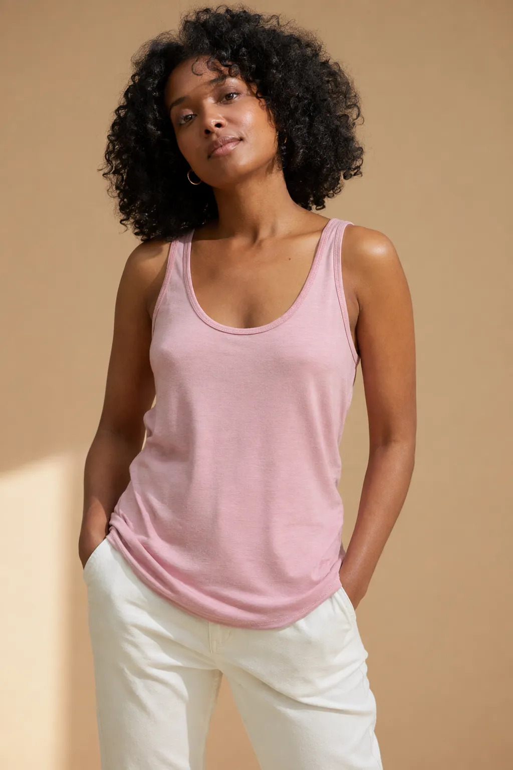 Knits woman dusty pink racer tank