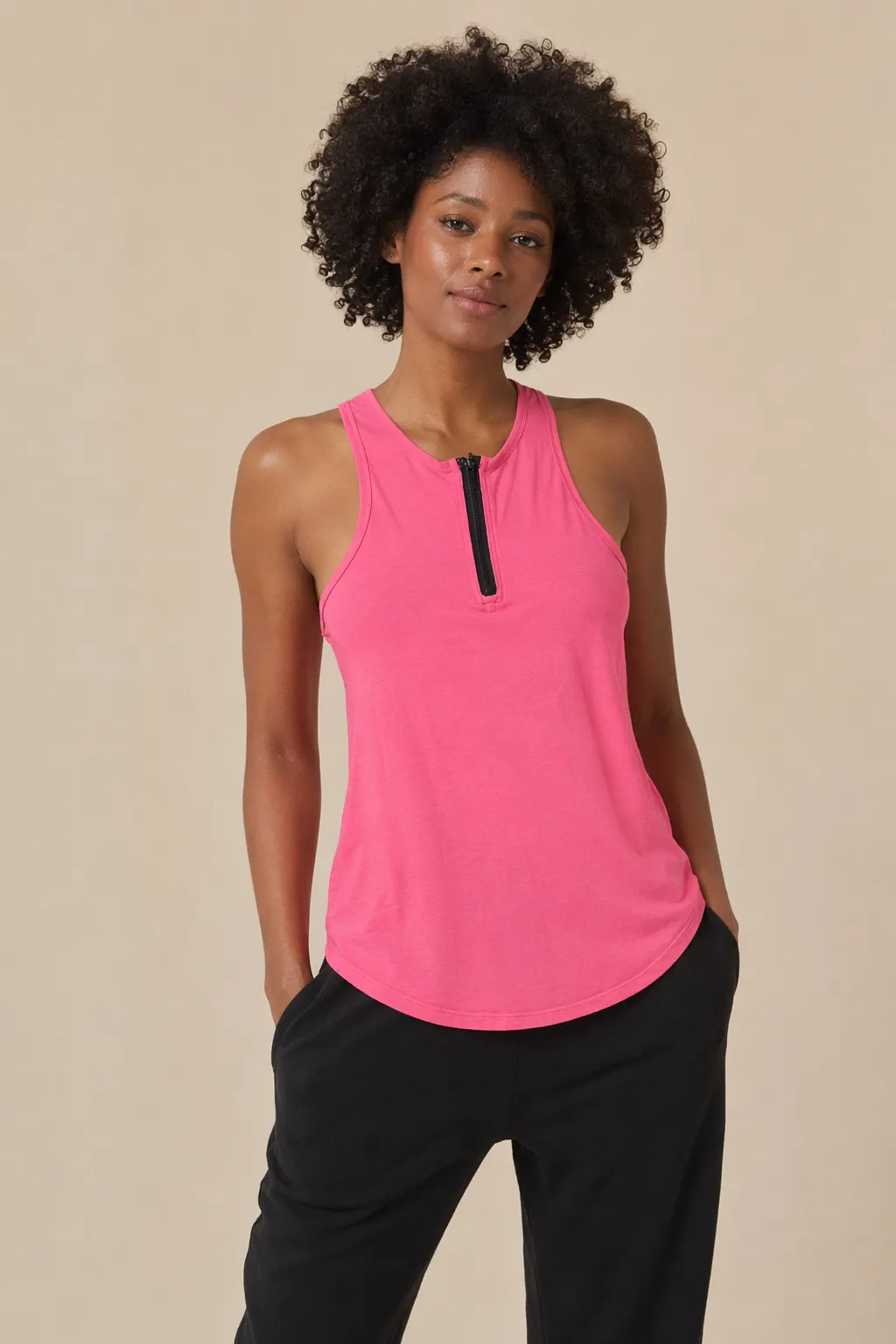 Sportswear woman coral zip racer tank