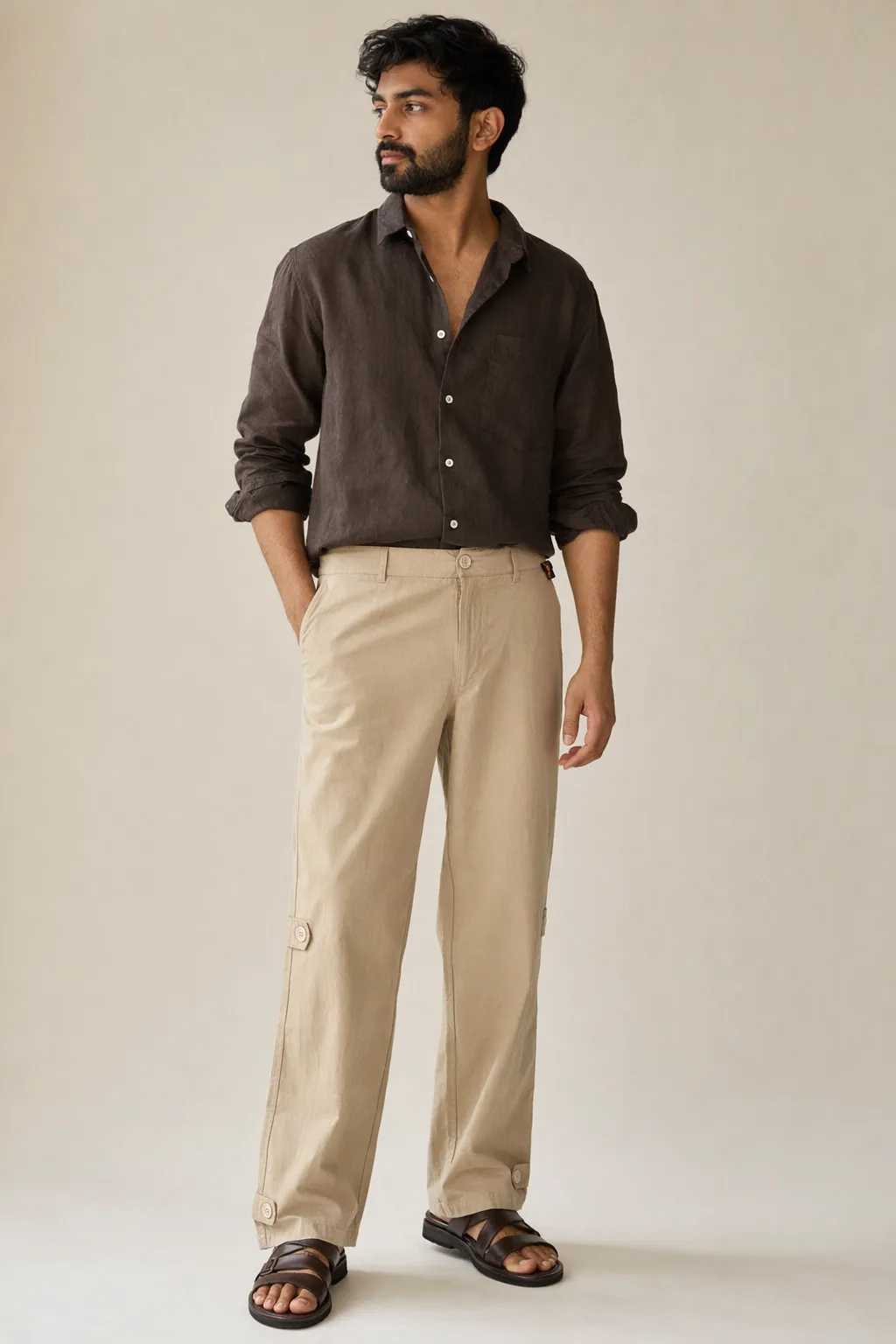 Woven man relaxed cargo trousers light beige