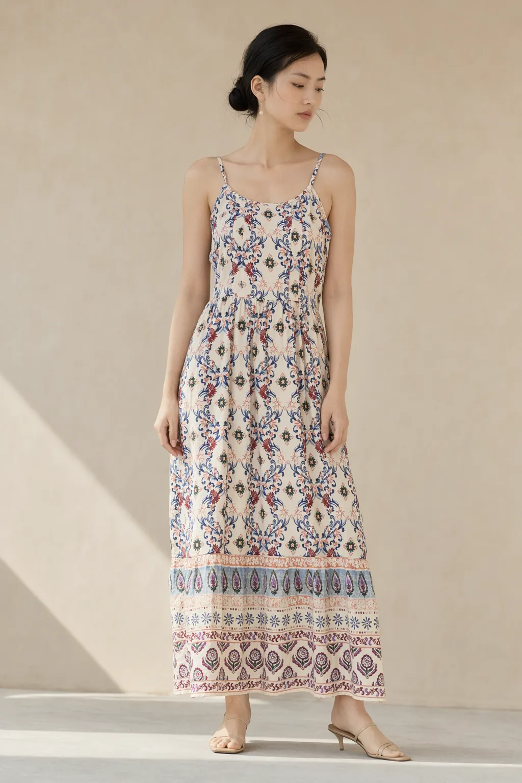 Woven woman ivory floral maxi dress